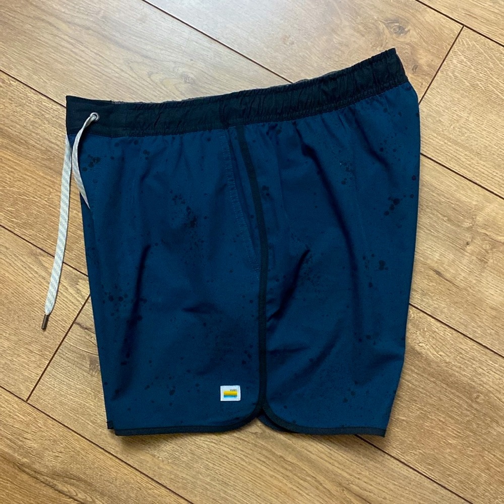 Vuori Banks Short 5" Athletic Shorts - Picture 3 of 7